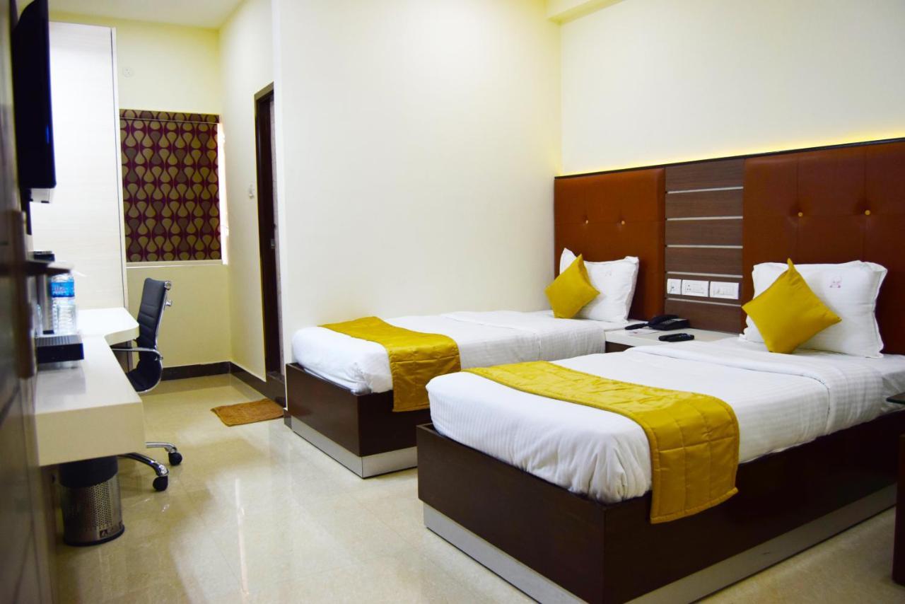 Thiviyam Airport Hotel Ченай Екстериор снимка